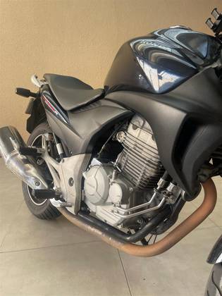 HONDA CB 300R 